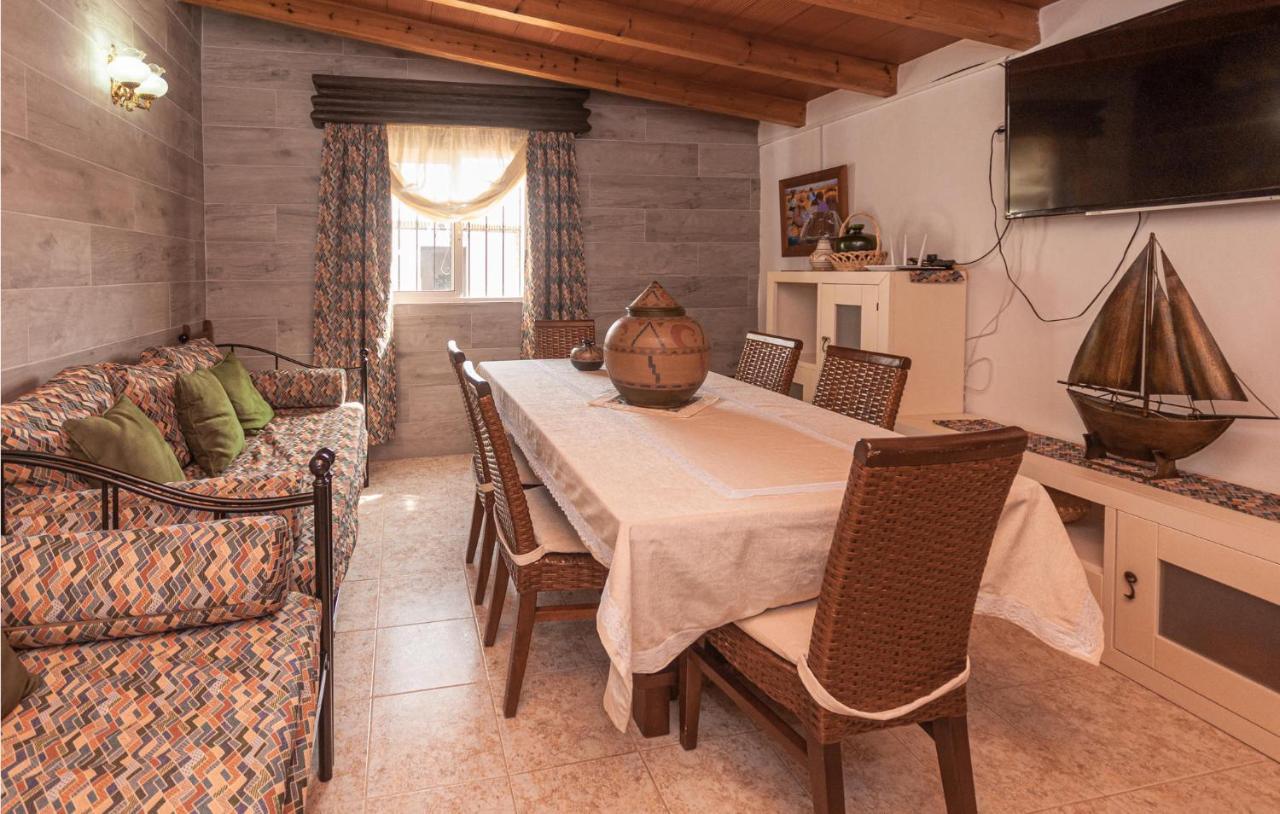 Awesome Home In Antequera With Wifi Екстериор снимка