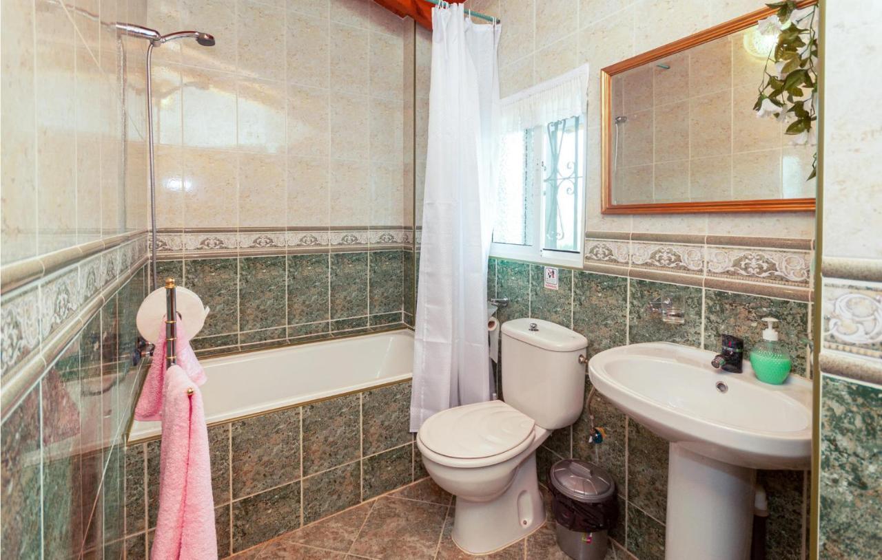 Awesome Home In Antequera With Wifi Екстериор снимка