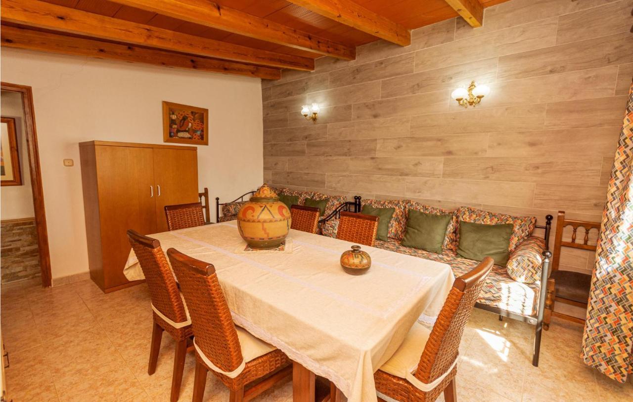 Awesome Home In Antequera With Wifi Екстериор снимка